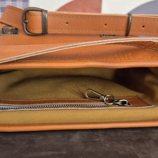 Cartella con tracolla MN upcycled - immagine 6