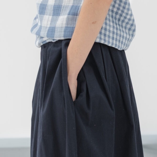 Gonna a pieghe con tasche in cotone - immagine 4